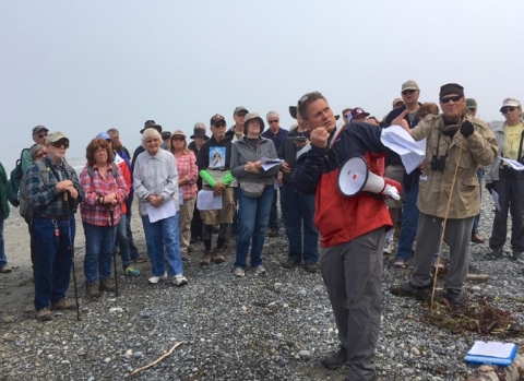 Dave Parks of WDNR Explains Refuge Geology to Visitors