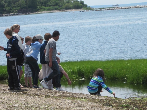 Children enjoying a field trip in the Norwalk Islands.