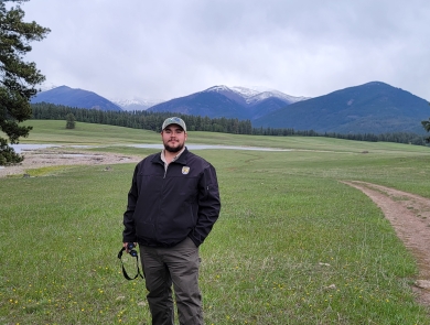 Taking in the scenery at a Partners for Fish and Wildlife Habitat Restoration training held in Montana Photo credit: Jeffrey Drummond/USFWS 