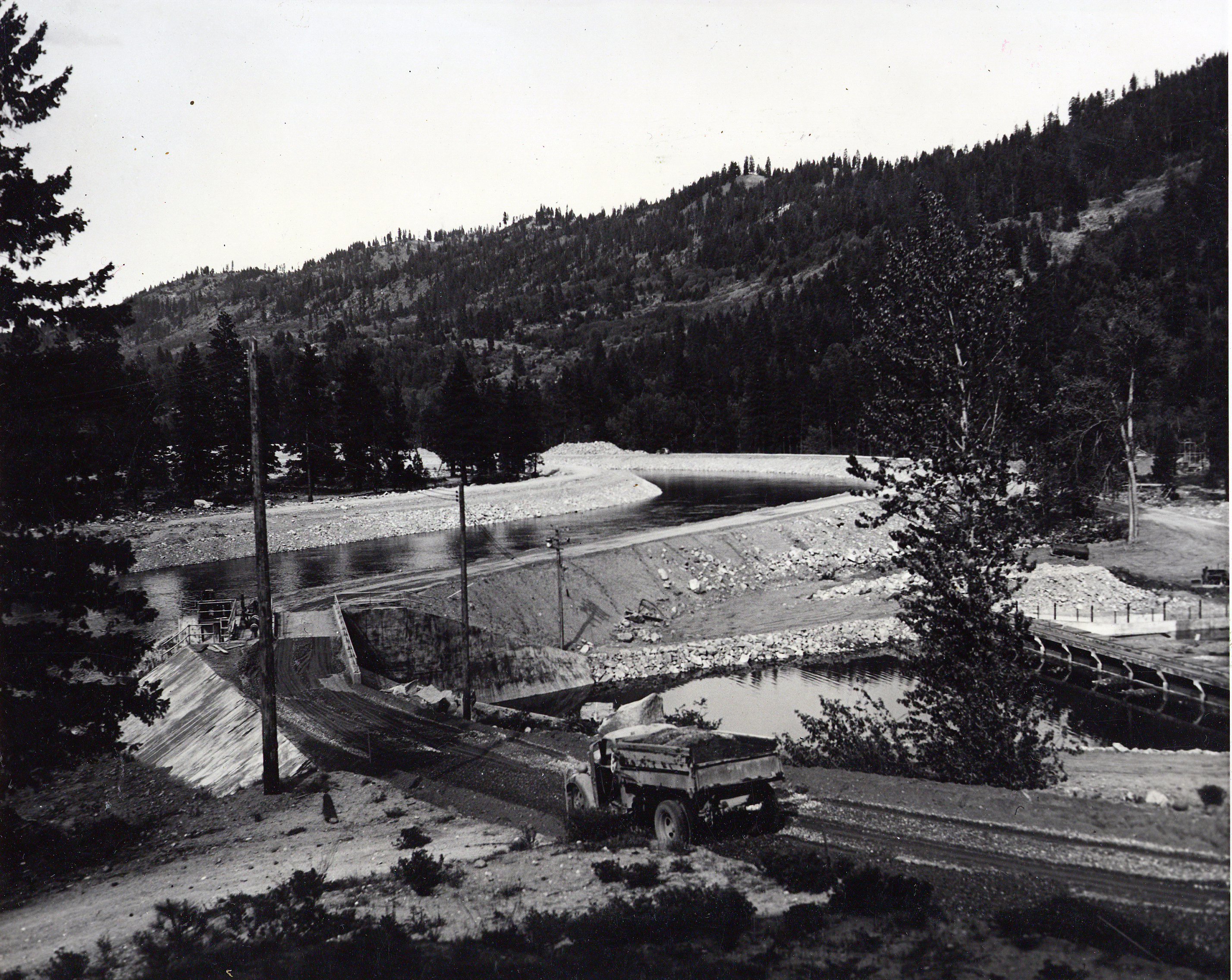 Diversion Channel Example Building the diversion channel | FWS.gov