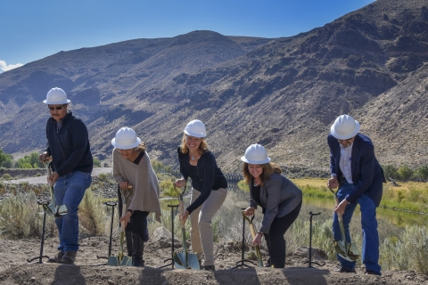 Five people break ground at Derby Dam fish screen celebration