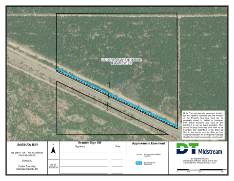 The image is tract 32, a satellite map indicating the location of the Saginaw Bay Pipeline Company Right-of-Way. For assistance with this map call 906-586-9851.