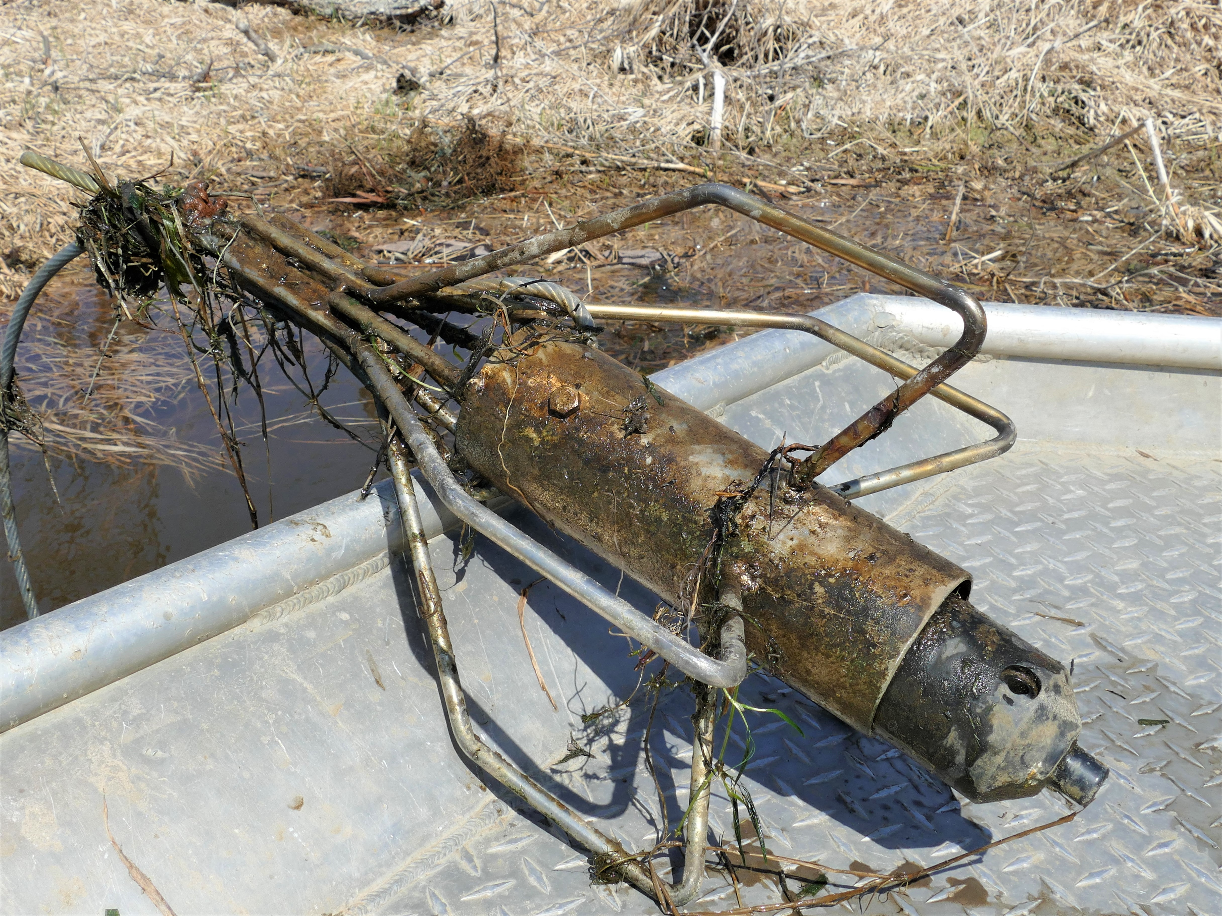 Telemetry Receiver for invasive carp monitoring | FWS.gov