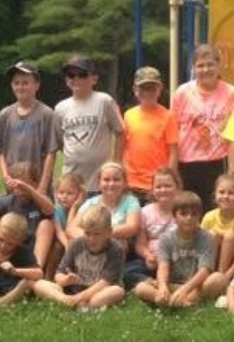 Children at Friends of Dale Hollow NFH event