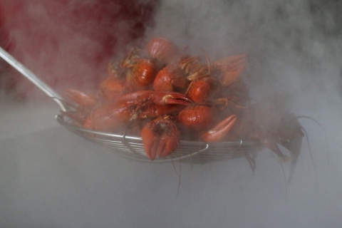boiling crayfish