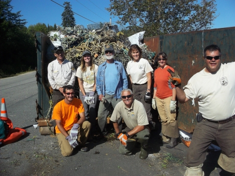 Volunteer and refuge staff - costal cleanup day 