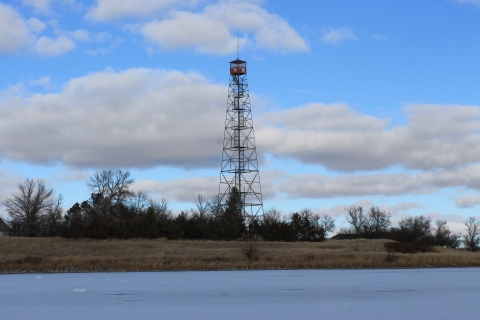 Observation tower 
