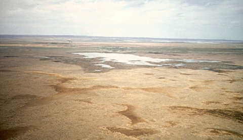 Malheur NWR_Malheur Lake Drought Year_1992 Receded After Reaching Peak Elevation in 1985