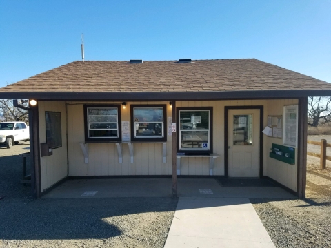 brown and off white hunter check station