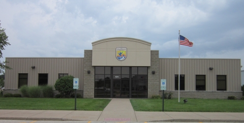 Front Entrance Photo of the Illinois-Iowa Field Office