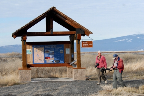Picture of Upper Klamath Basin National Wildlife Refuge entrance. 