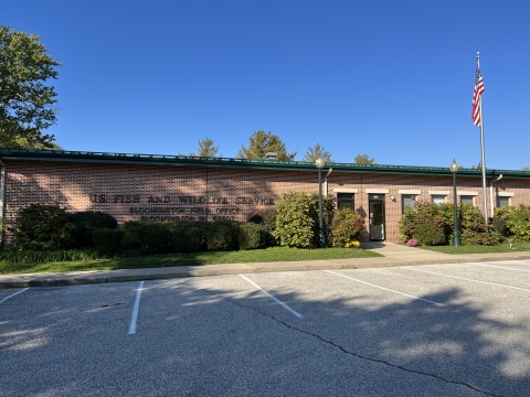 Picture of the Indiana Ecological Services Field Office building 