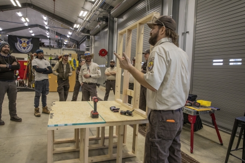 Staff teaching wage grade fundamentals course