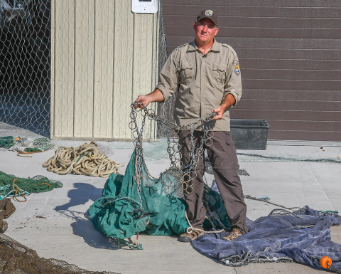 “Rock Roller” trawl for sampling smaller streams with small cobble substrates