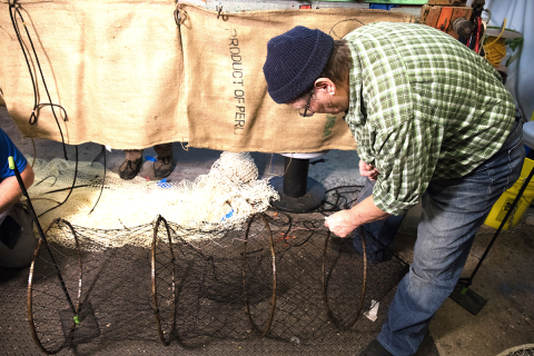 Repairing a hoop net