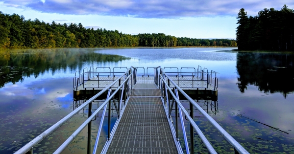 Metal Sandbank Trail handicap-accessible fishing pier on Puffer Pond.