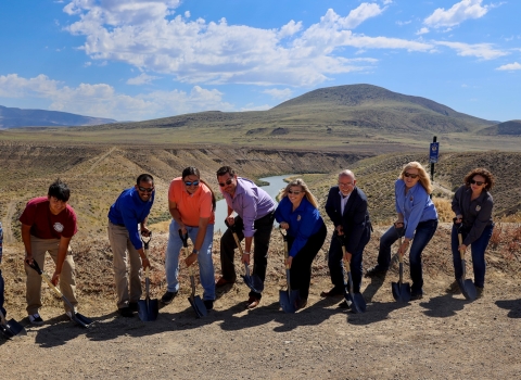 Representatives from the U.S. Fish and Wildlife Service, members of the Pyramid Lake Paiute Tribe, and other partners pose for the Numana Dam groundbreaking.